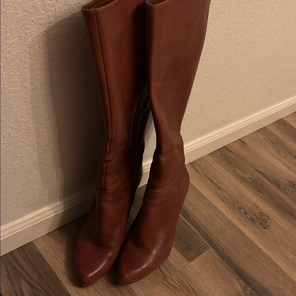 Vince Camuto boots brown